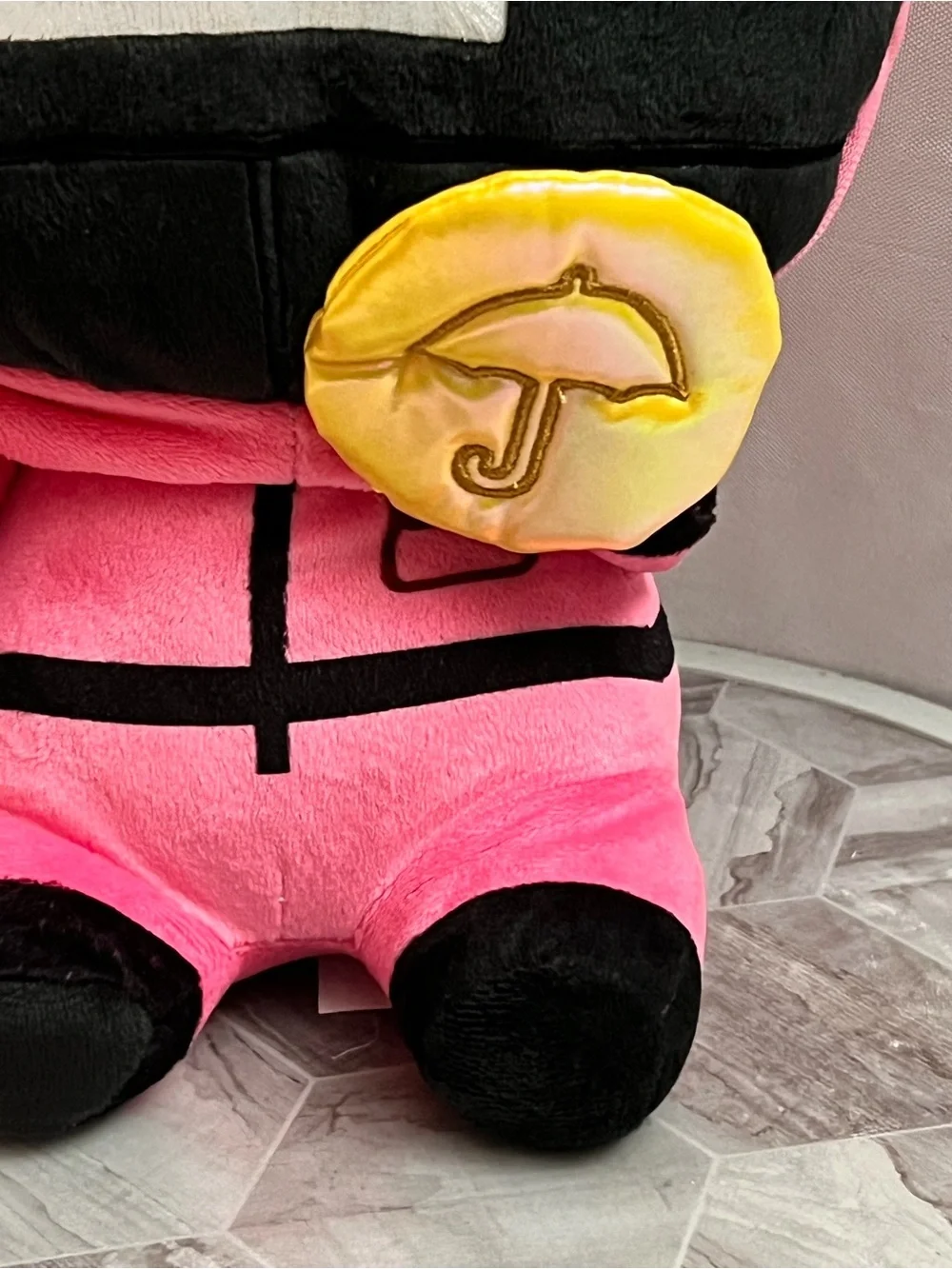 Squid Game Pink Guard 10” Plush Netflix Square Mask Umbrella Miniso